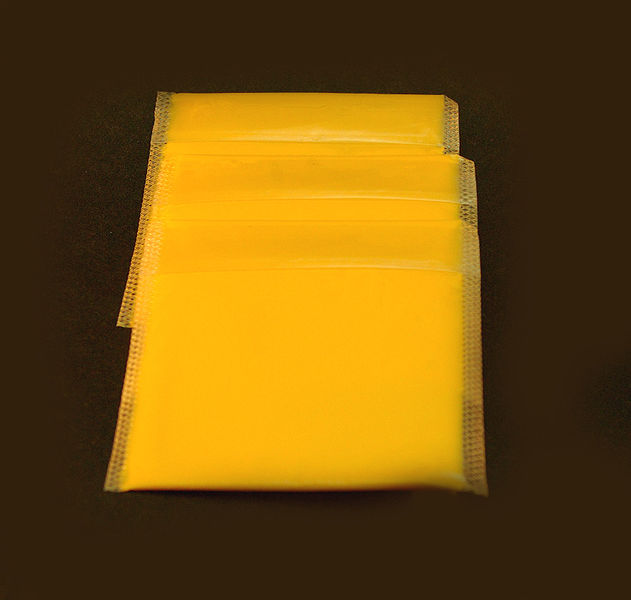 631px-american_cheese_jpg.jpg
